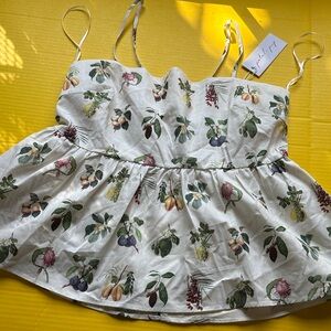 Petal + pup Botanique top floral